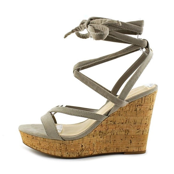 Guess - Wrap Wedges - Picture 2 of 13